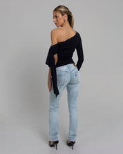 BOARDROOM QUEEN One Shoulder Top