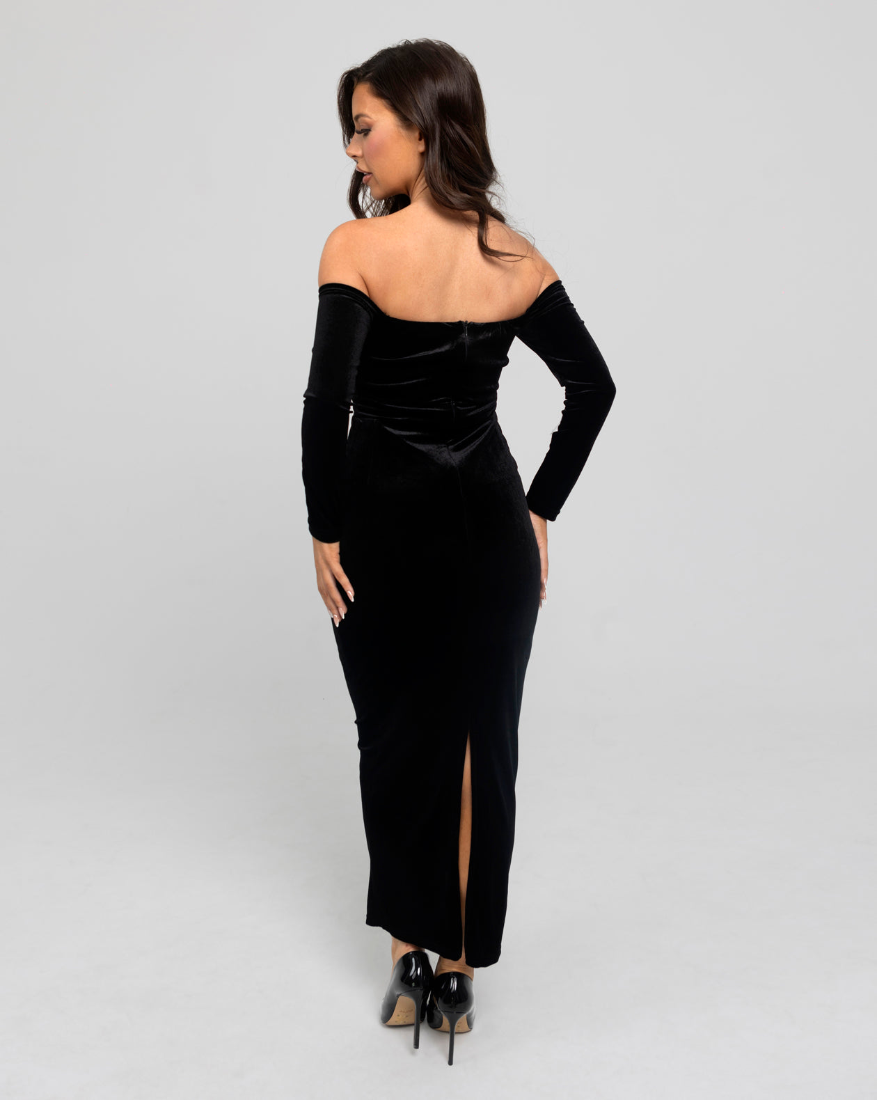 VELVET DREAM Maxi Dress